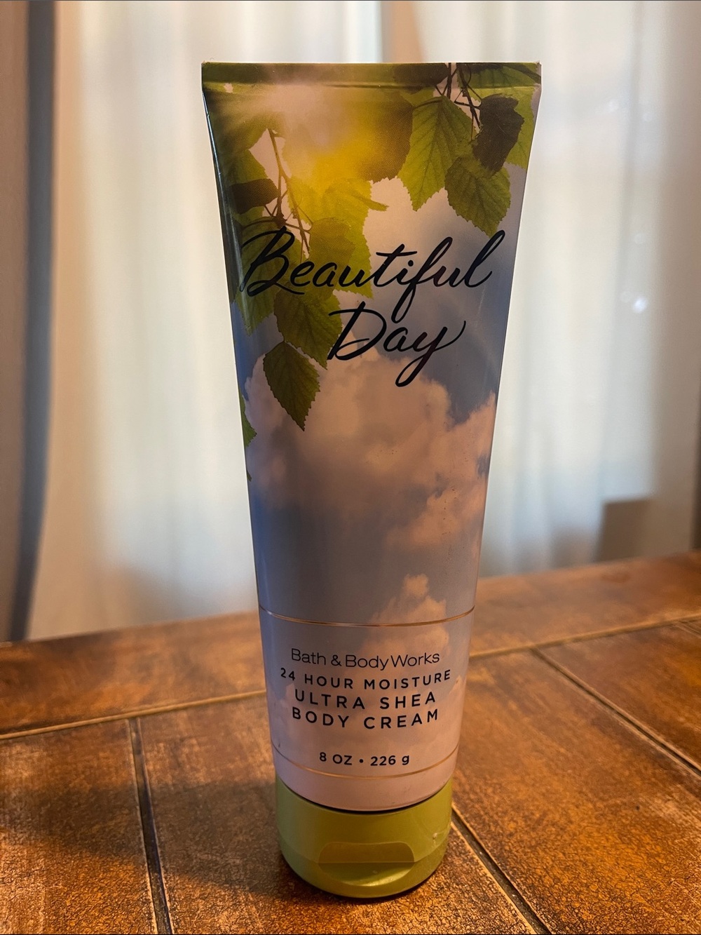 Bath & Body Works Beautiful Day Body Cream - Green/Blue